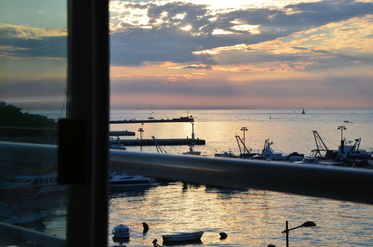 Apartment Umag Center Istria Croatia With Seaview By Rentistra Dış mekan fotoğraf
